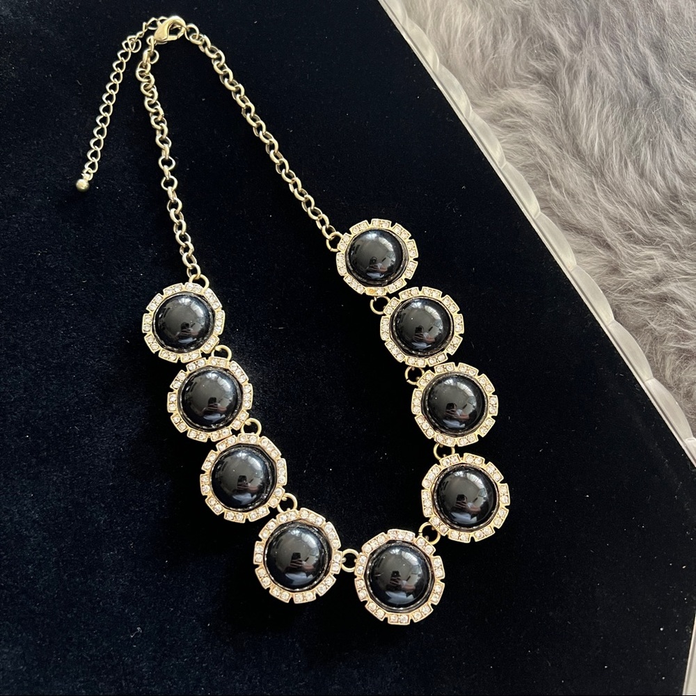 Beautiful Black Glass Acrylic Accent & Rhinestone Gold Tone Necklace WHBM